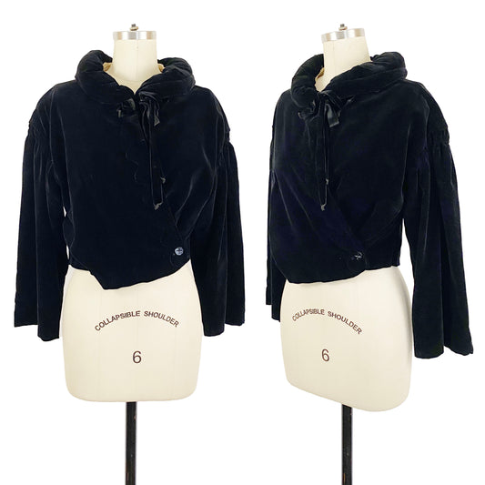 1930s Black Velvet Wrap Bolero Jacket Scalloped Edge Puff Collar Bell Sleeves Gothic Vamp Goth Evening Formal 30s Glamor / Size Medium/Large