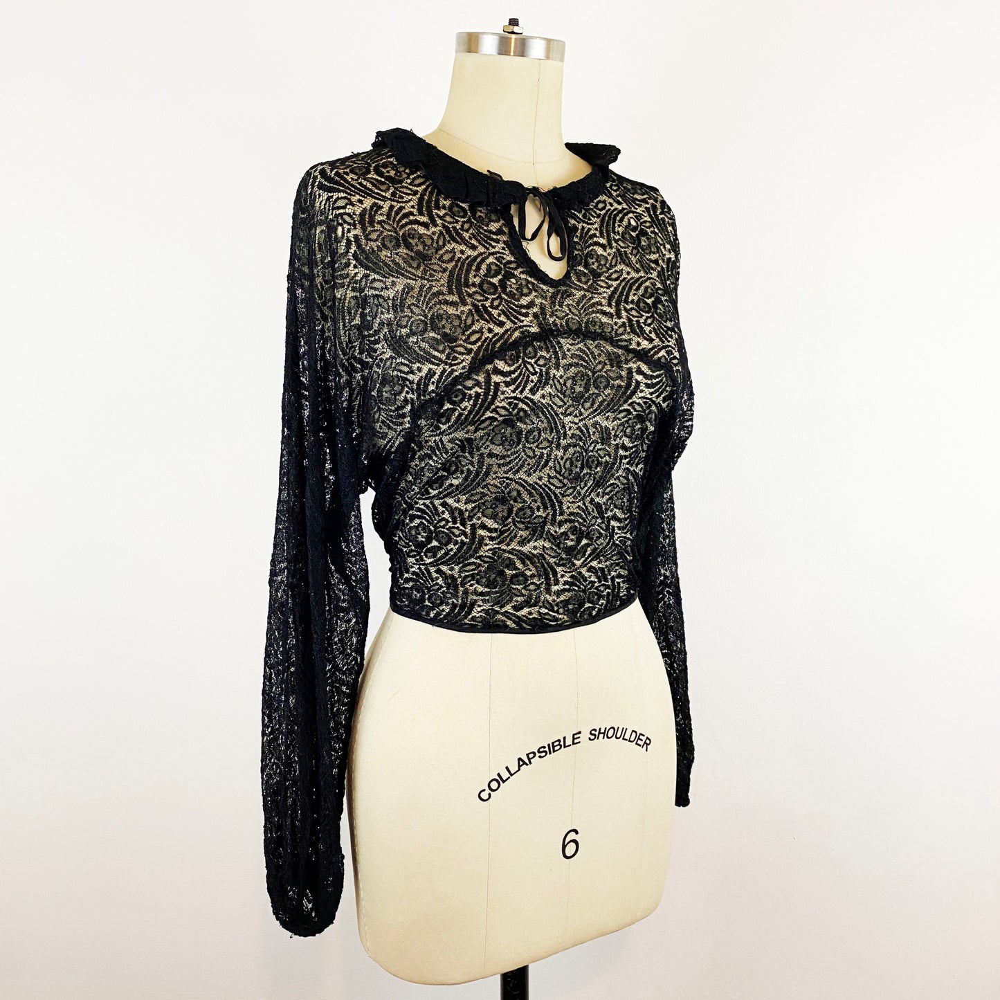 1900s Black Lace Ruffle Collar Long Sleeve Blouse Open Back Waist Tie Goth Vamp Sexy Romantic / Medium