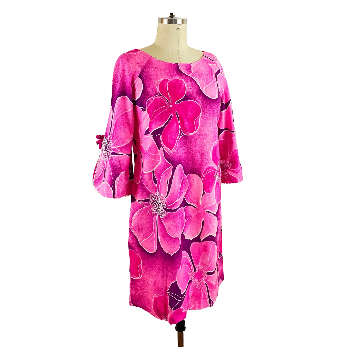 1970s Hoaloha Neon Pink Hibiscus Floral Hawaiian Dress Bell Sleeves Mod Tiki Mini Shift Dress 70s MuuMuu Retro Vintage / Size Medium