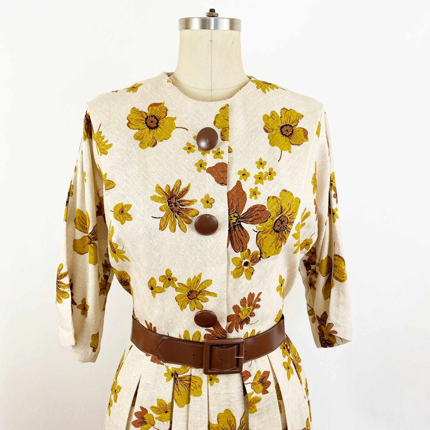 1950s Mustard Yellow and Beige Autumn Floral A-line Box Pleat dress Retro Day Dress / Medium