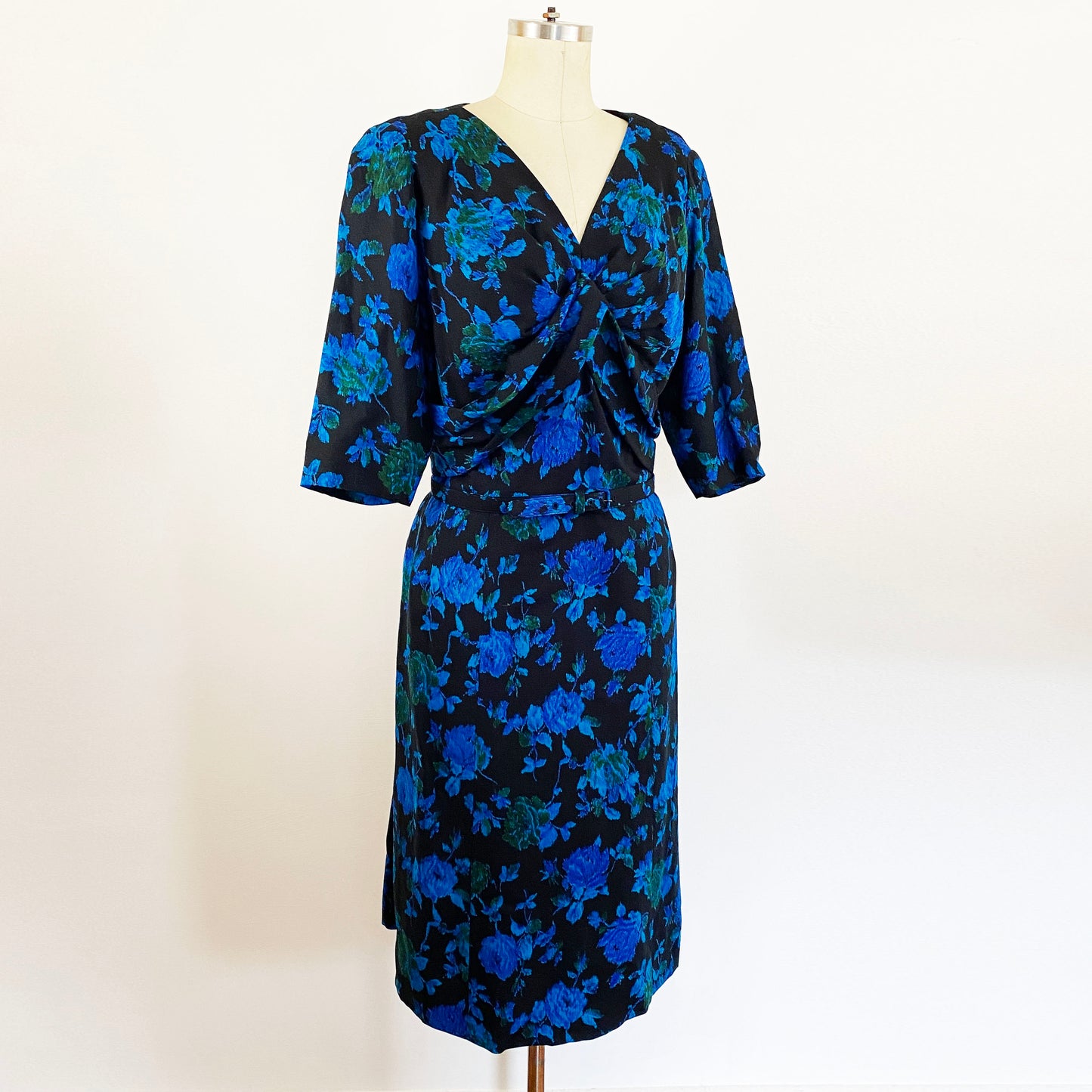 1950s Black and Blue Rose Floral Wool A-line Dress Cocktail Dress Retro Party Dress / Vintage Plus Size 0X 14/16