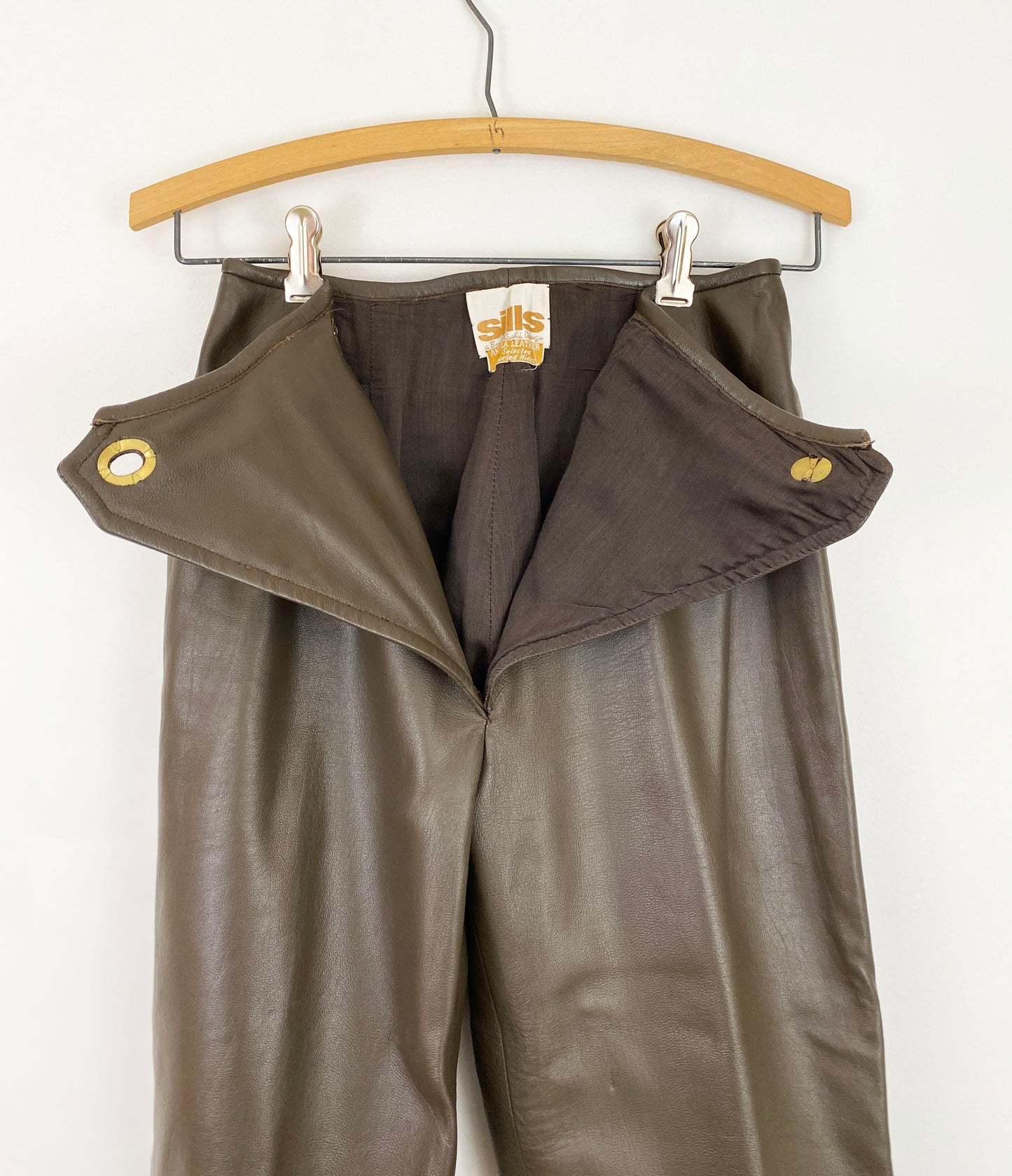1960-1970s Bonnie Cashin Sills Dark Brown Leather Cross Front Tapered Pants with Turn Lock Closure / Size XS/S