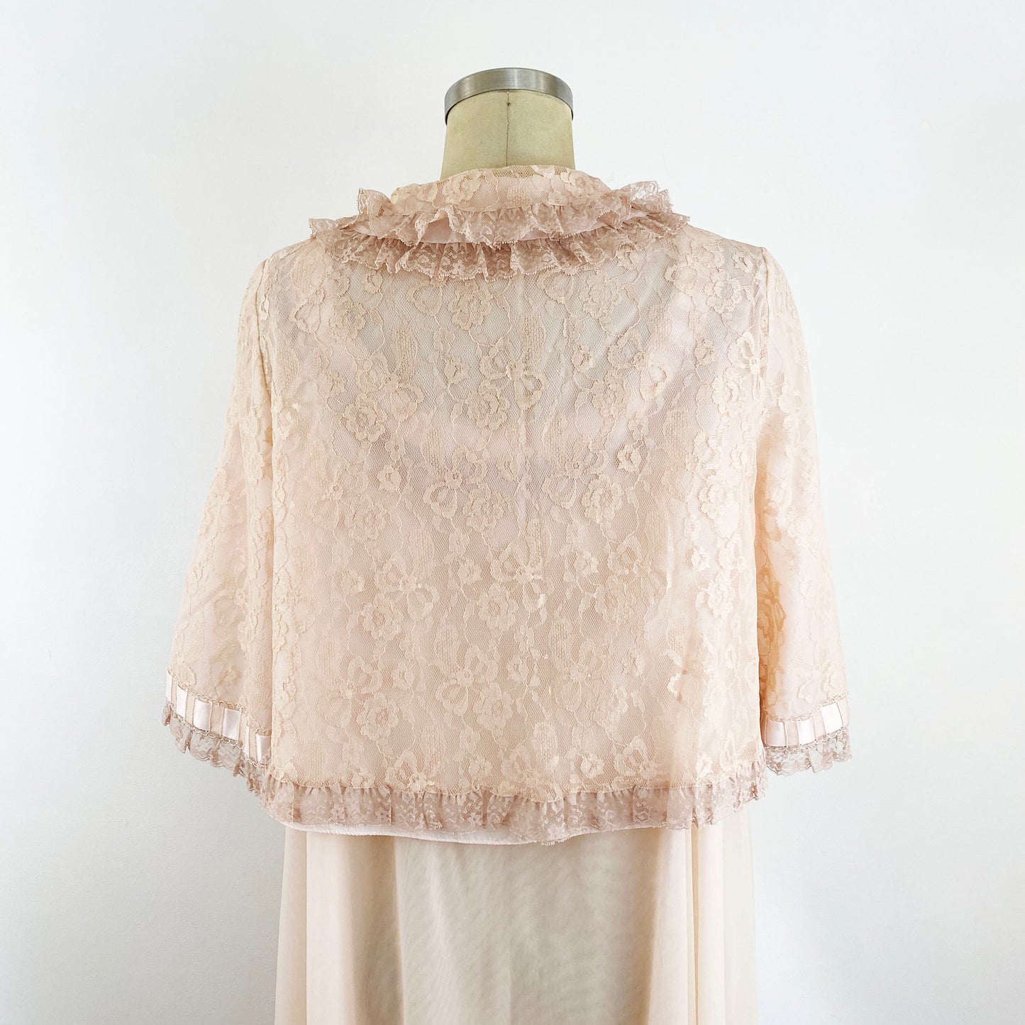 1950s Odette Barsa Lingerie Pink and Tan Overlay Nylon Chiffon and Lace Three Piece Peignoir Set Slip, Robe, and Bed Coat / Medium