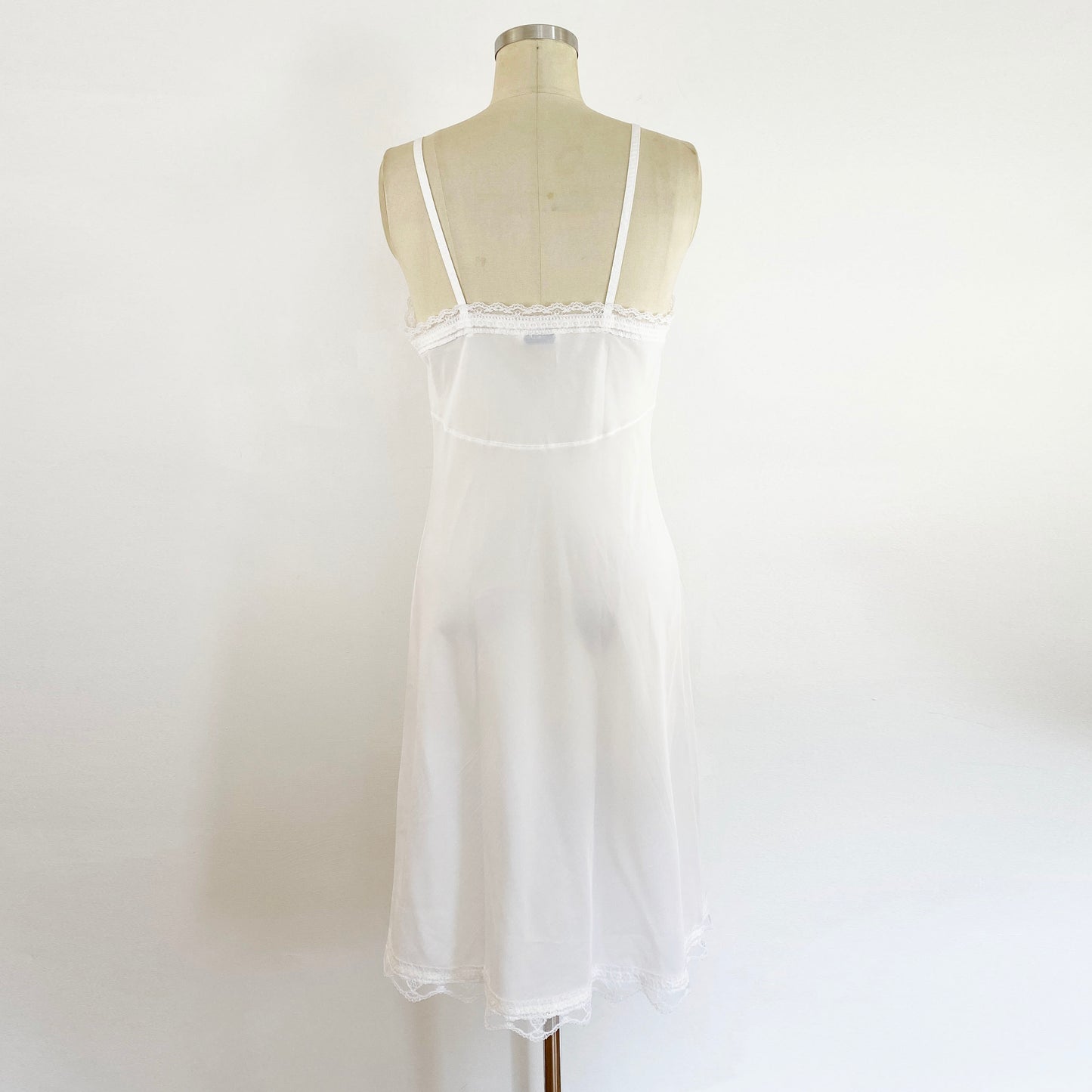1980s Christian Dior White Embroidered and Lace Slip Dress Chemise Lingerie Nightgown / Size 36 Medium 8