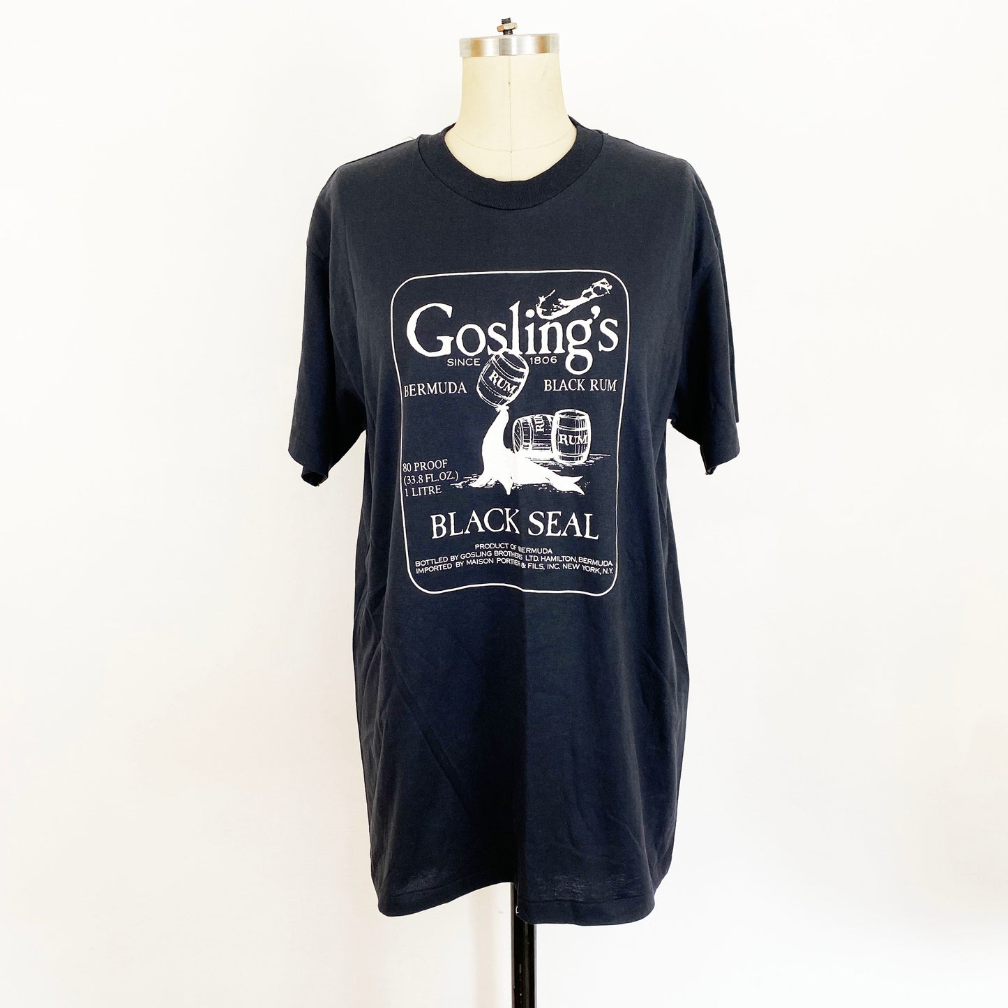 1980-1990s Black Seal Rum & Gosling’s Ginger Beer Vintage Graphic Tee Shirt / Hanes 50/50 / Large