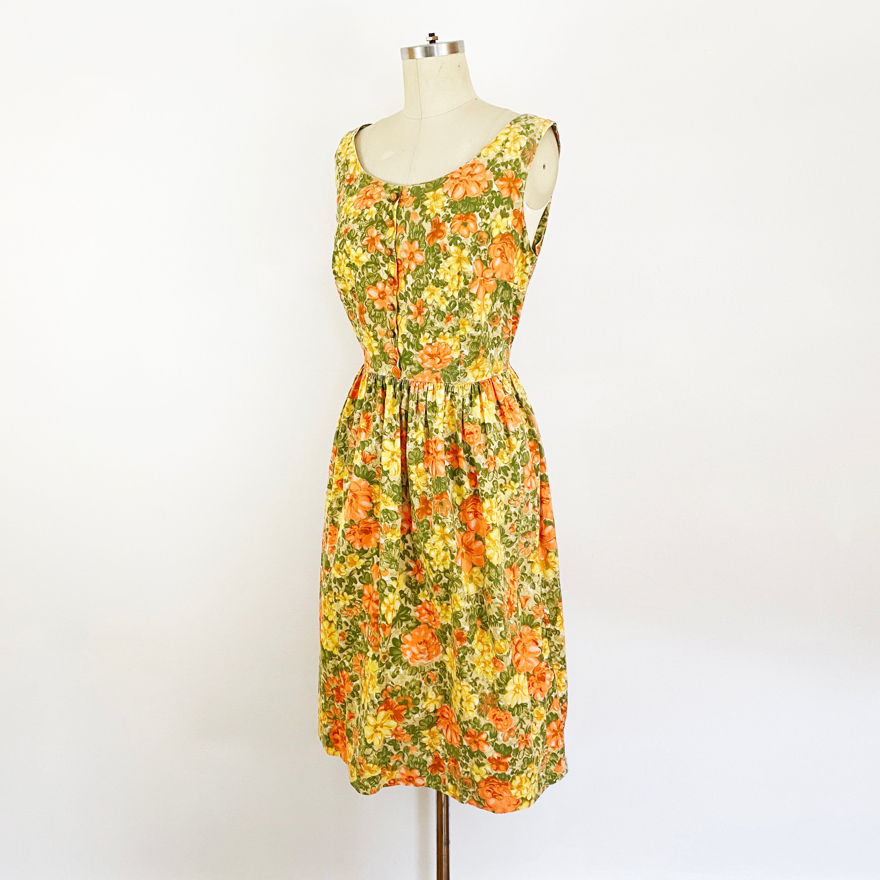1940s Hot Pink Retro Novelty Print Dress w Pockets + Double Collar |  VintageVirtuosa
