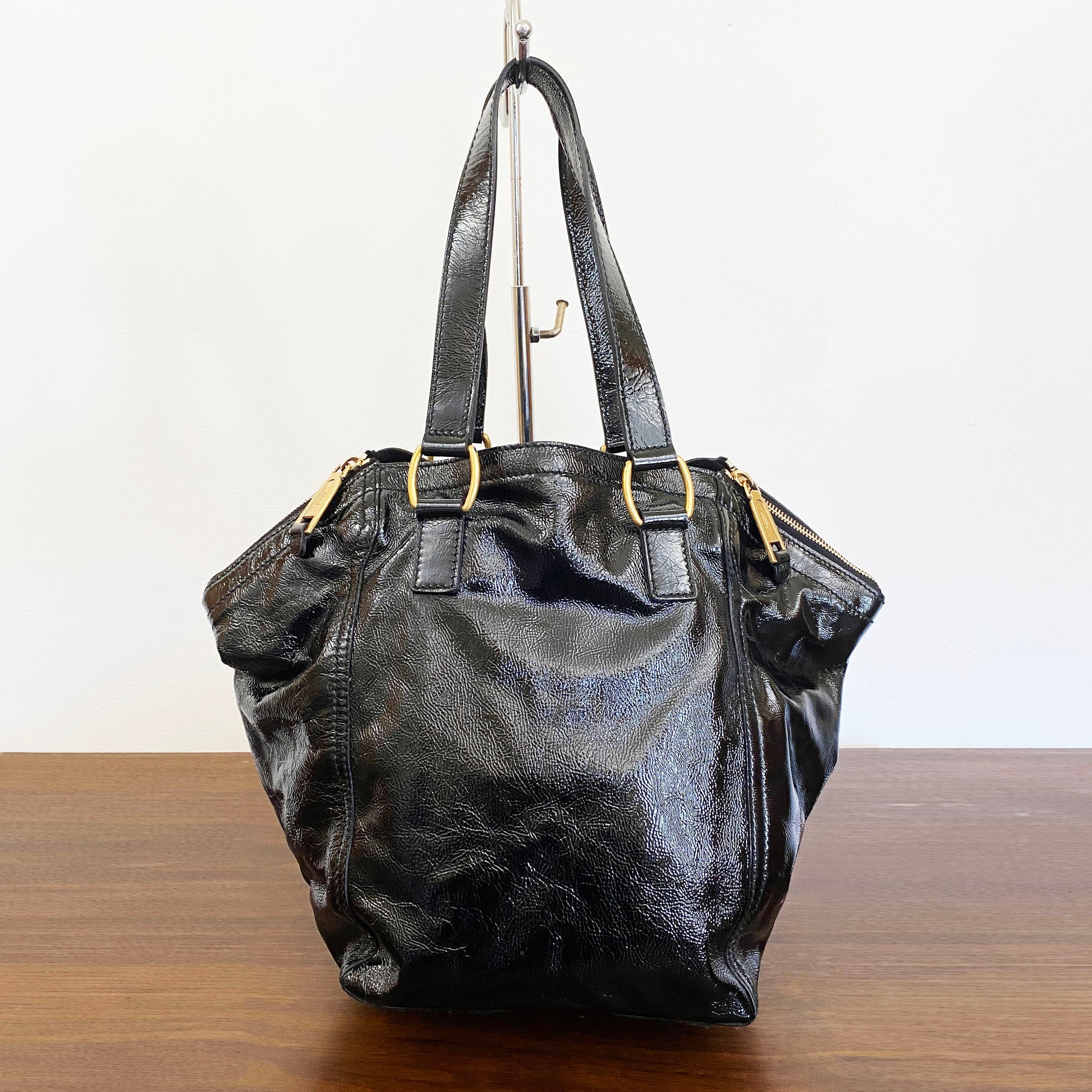Downtown patent leather handbag Yves Saint Laurent Black in Patent