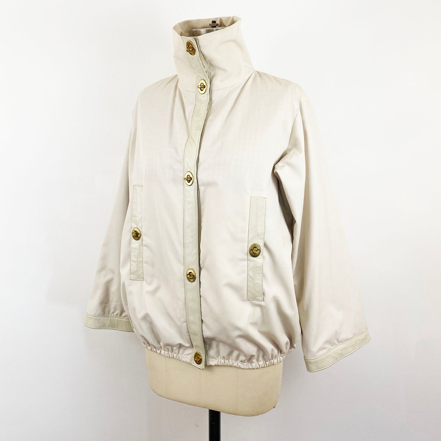 1960s Bonnie Cashin Sills Light Tan Cotton and Leather Bomber Jacket Turn Lock Minimalist Designer Mod / Size Medium-Large