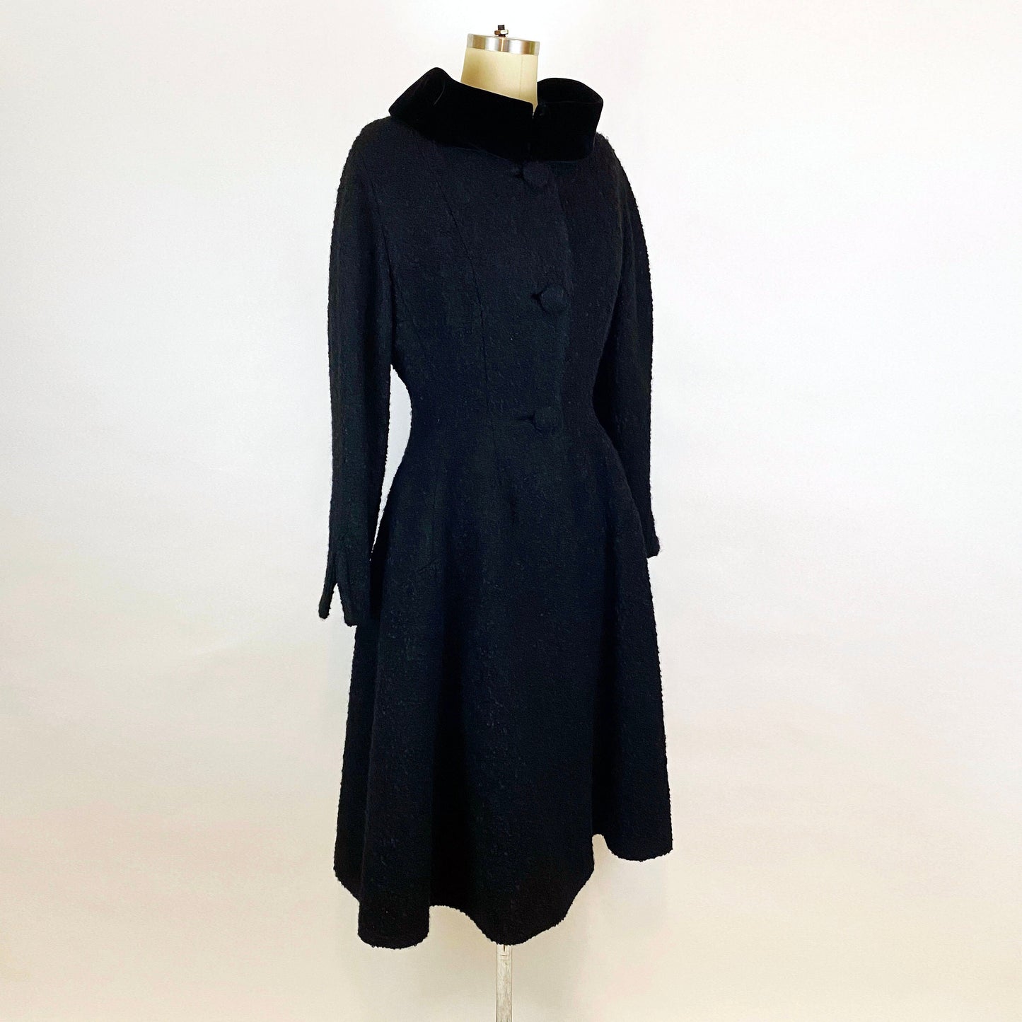 1950-1960's Lilli Ann Black Wool Boucle Princess Coat 60s Vintage Fit and Flare Jacket Hourglass Figure Vintage Retro / Size Medium 8/10