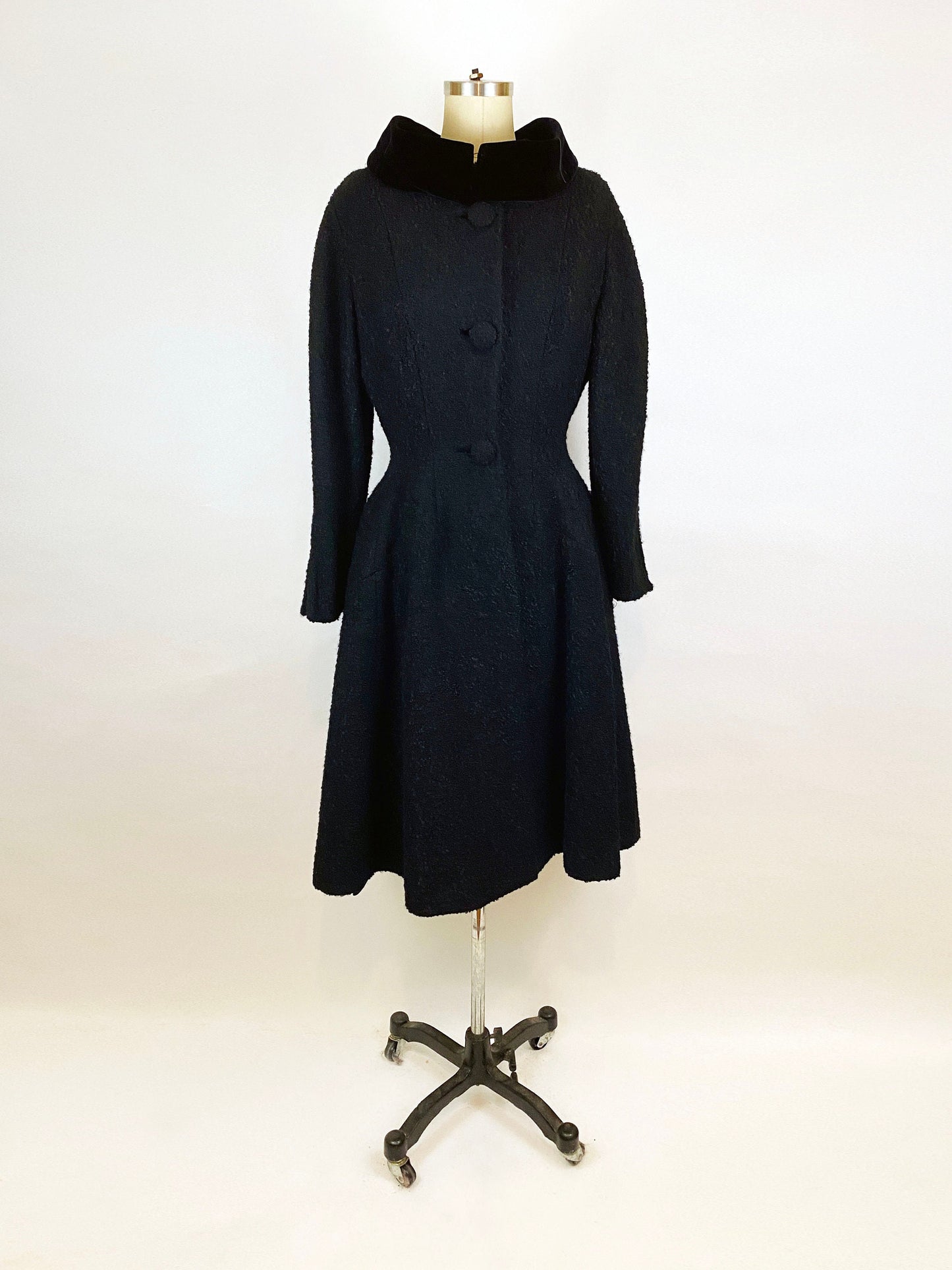 1950-1960's Lilli Ann Black Wool Boucle Princess Coat 60s Vintage Fit and Flare Jacket Hourglass Figure Vintage Retro / Size Medium 8/10