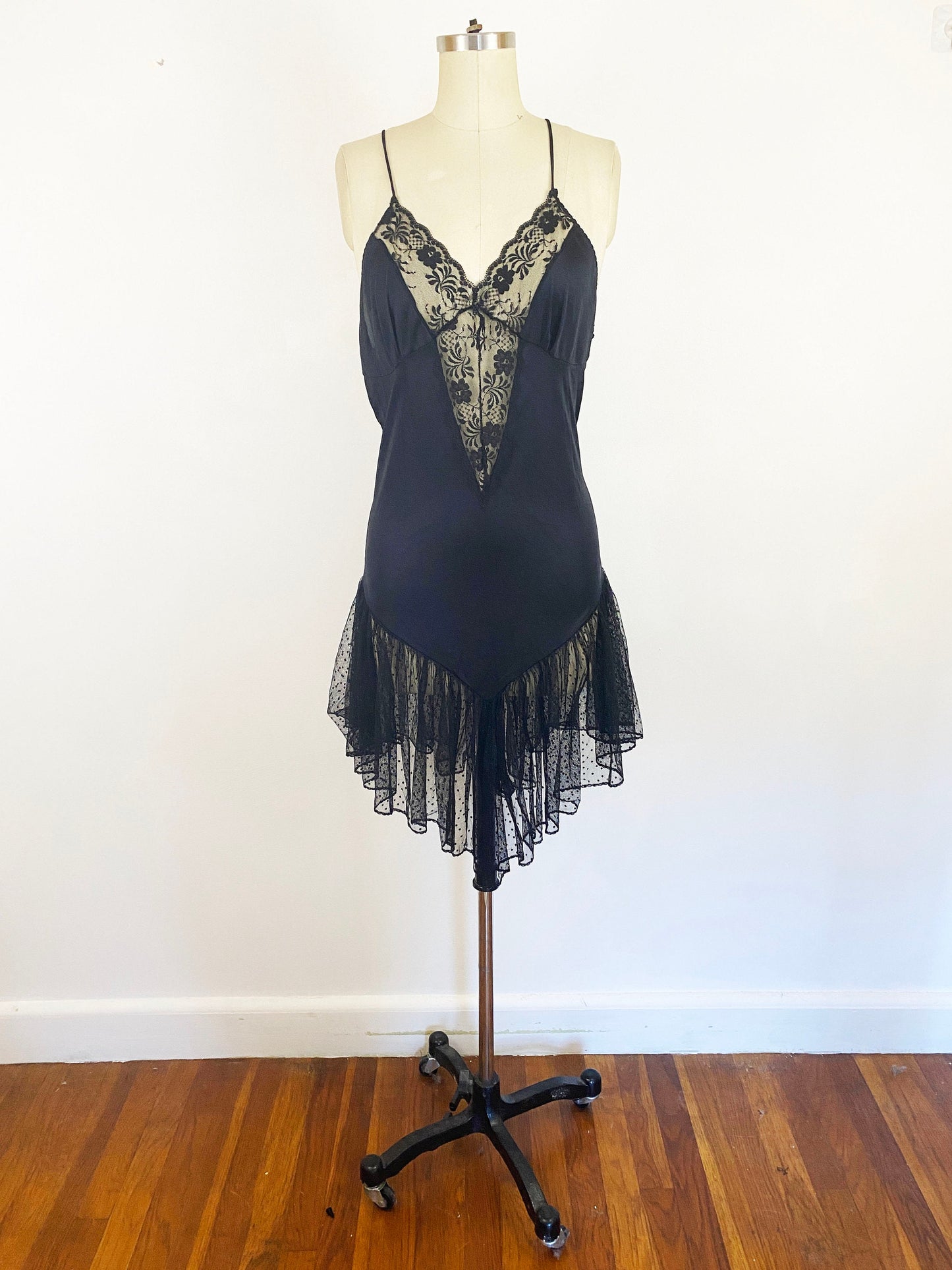 1980-1990s Black Vamp Nylon Nightgown Teddy / Black Lace Slip Sexy Lingerie Romantic Goth Naught Nighty / Size Large