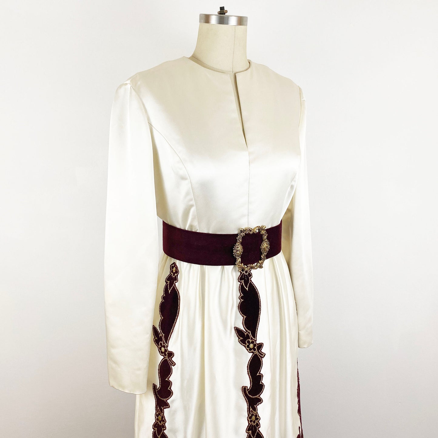 1960s Ivory White Satin and Maroon Velvet and Gold Appliqué Paisley Maxi Formal Dress Romantic Ornate Cocktail Retro / Killi Hart / Size Medium