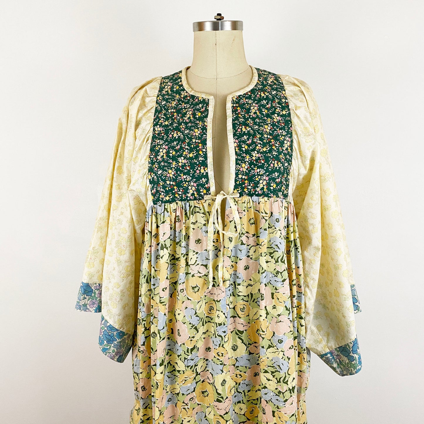 1970s Quilted Pastel Liberty of London Floral Cotton Kaftan Dress Boho Maxi Hippie Caftan British Cottagecore Romantic Fairy / Small/Medium