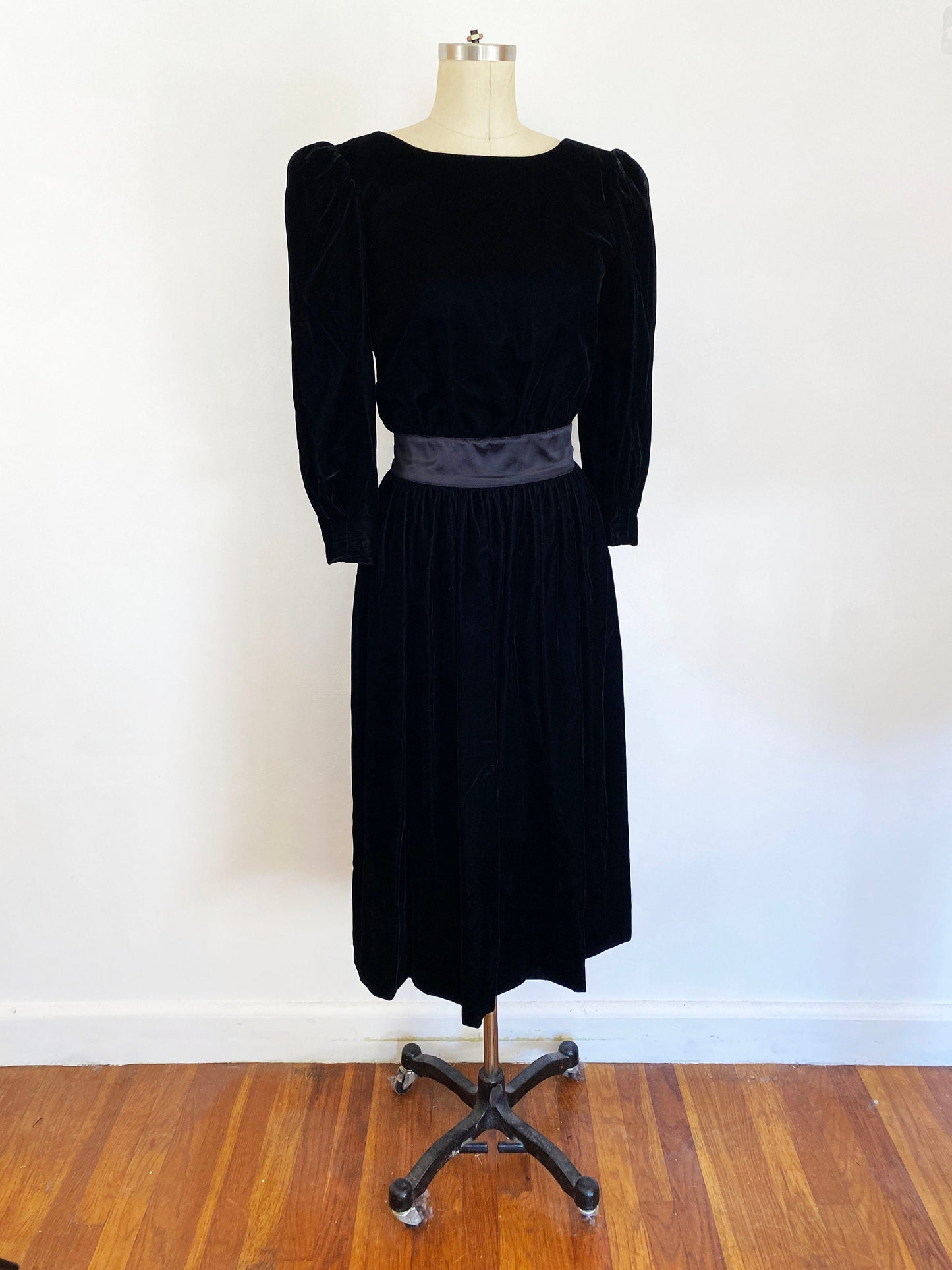 1980-1990's Black Rayon Velvet Blackless Evening Maxi Dress Ethereal Gown Romantic Goth Vamp Vintage Rocker / Expo Nite / Size Small 2