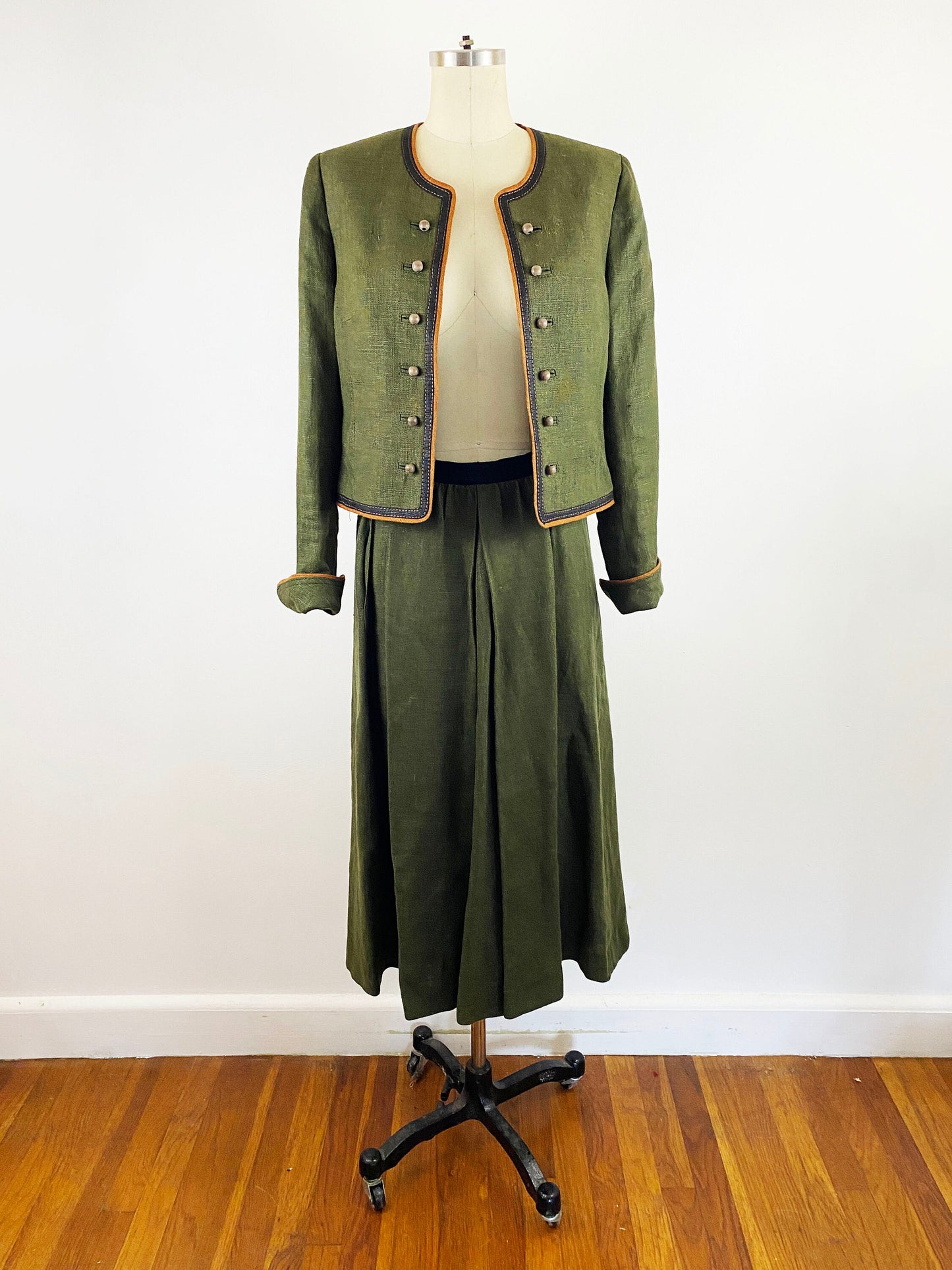 1980s Hunter Green Linen Skirt Suit Austrian Dress A-line Skirt Folk Tryolean Woodsy Fairy Dress / Resi Hammerer / Size Small
